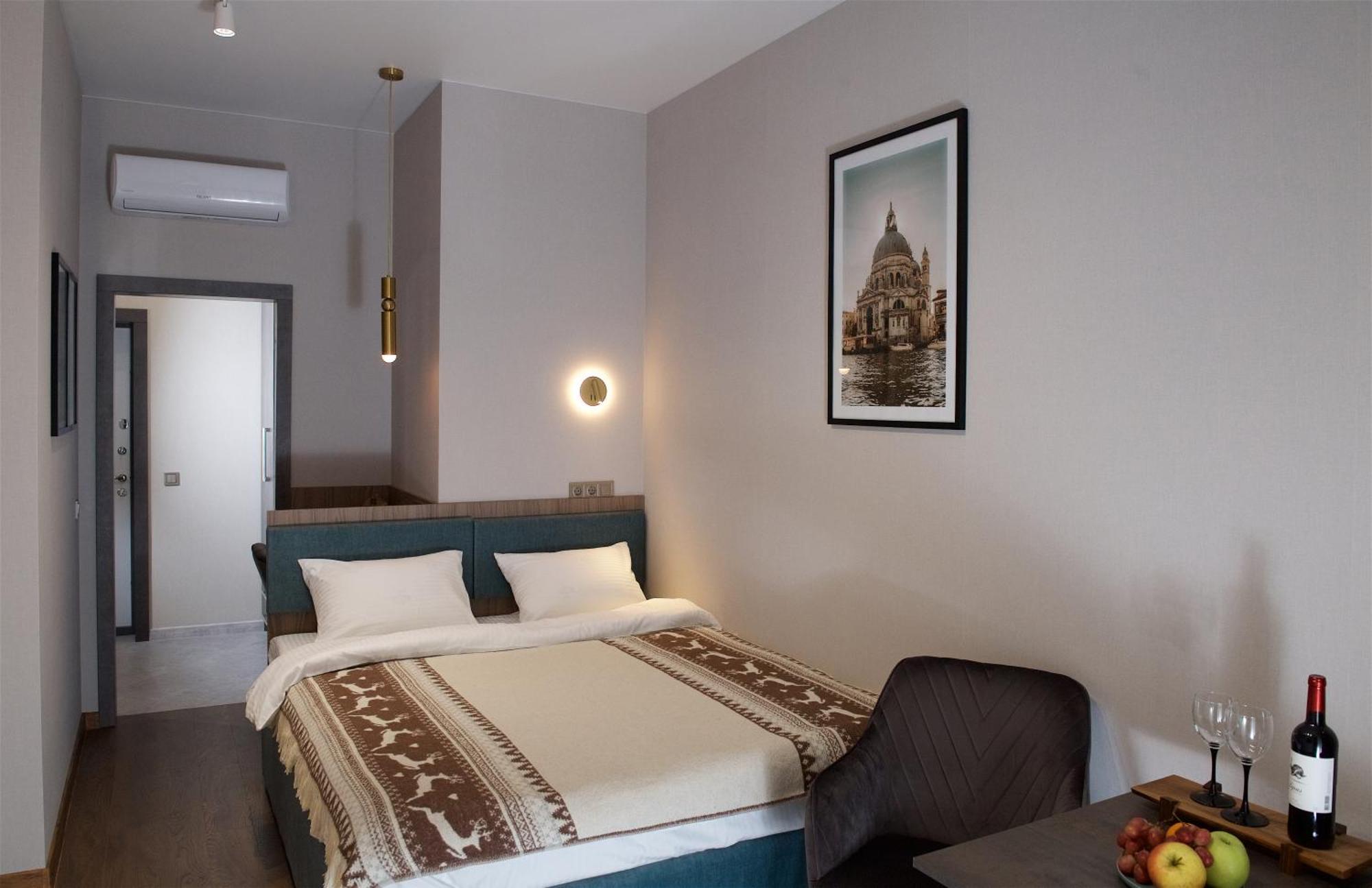 Allurapart Elehant Kiev Bagian luar foto