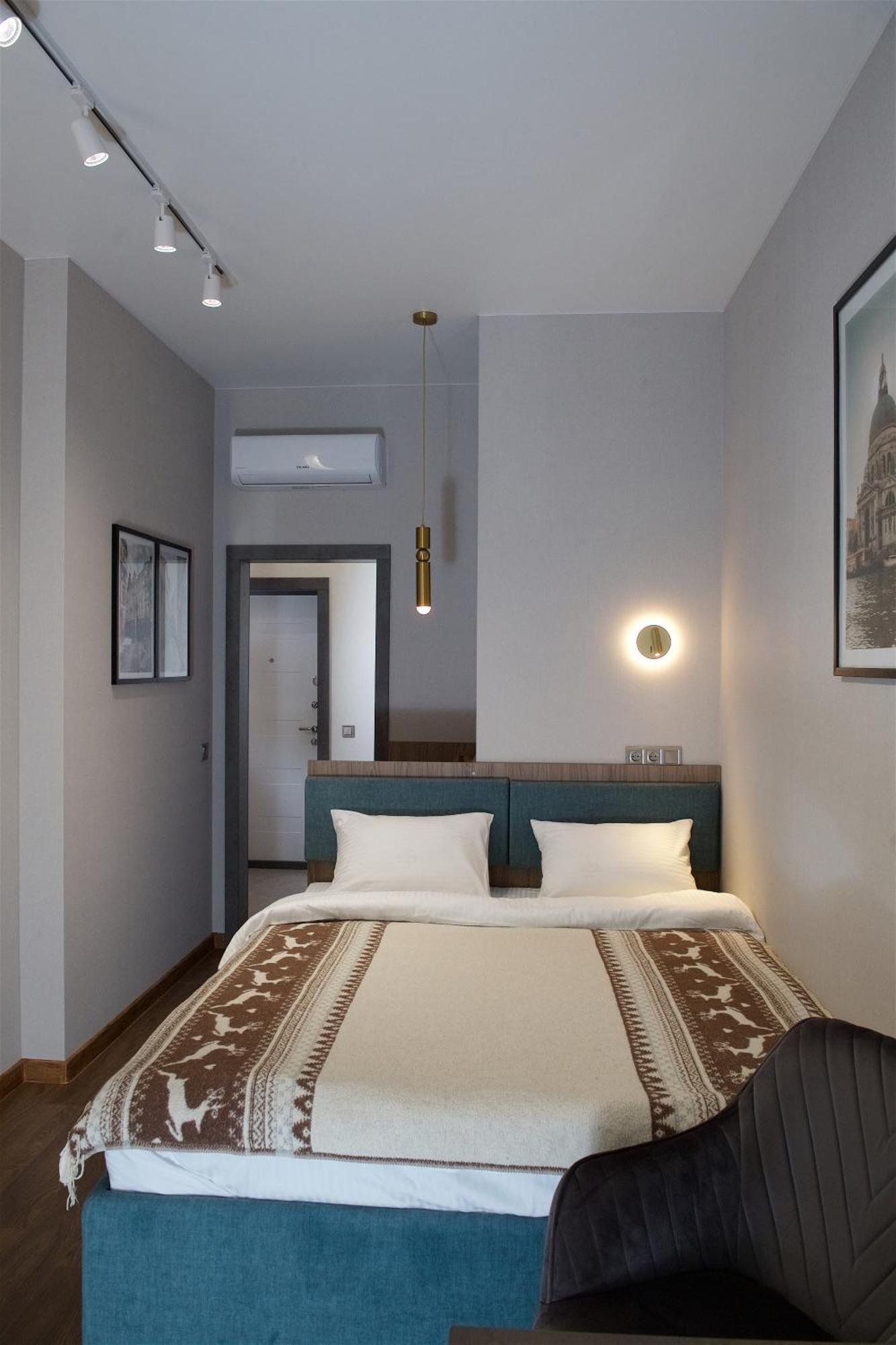 Allurapart Elehant Kiev Bagian luar foto