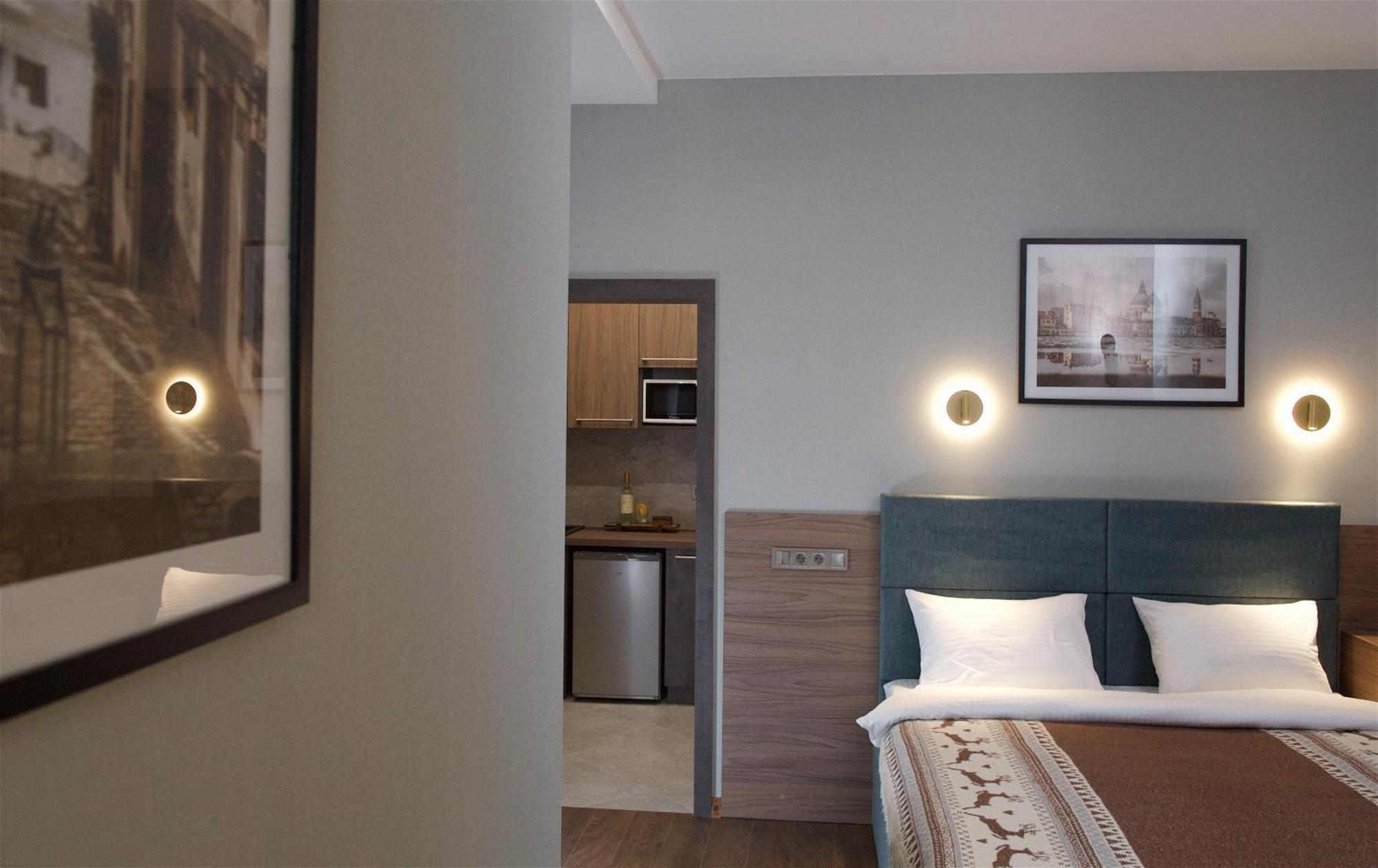 Allurapart Elehant Kiev Bagian luar foto