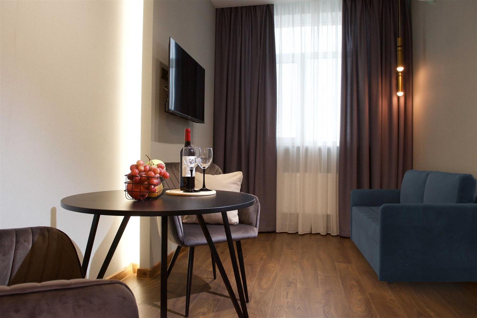 Allurapart Elehant Kiev Bagian luar foto